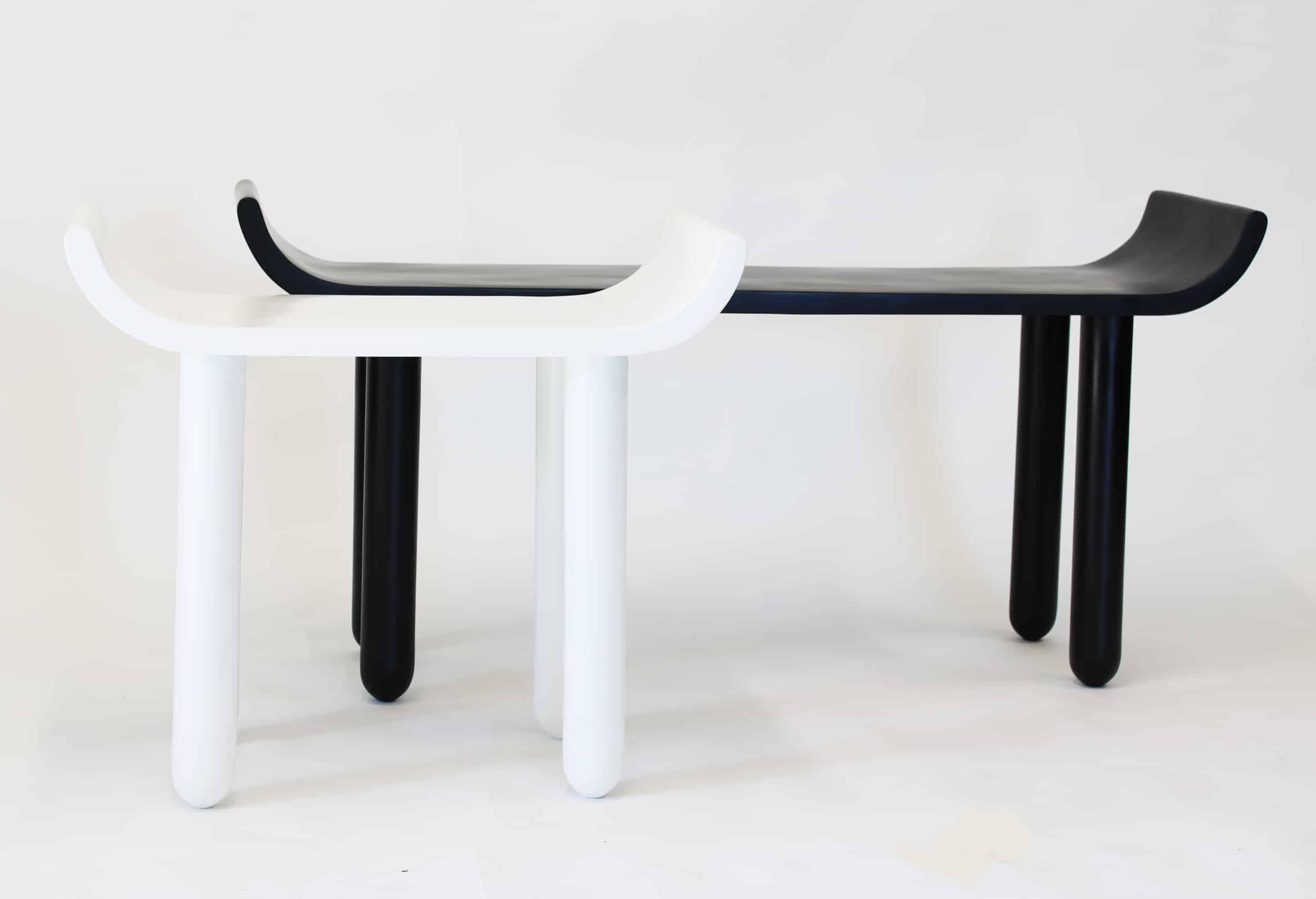 Binome_Banc Sledge noir et Tabouret Sledge blanc