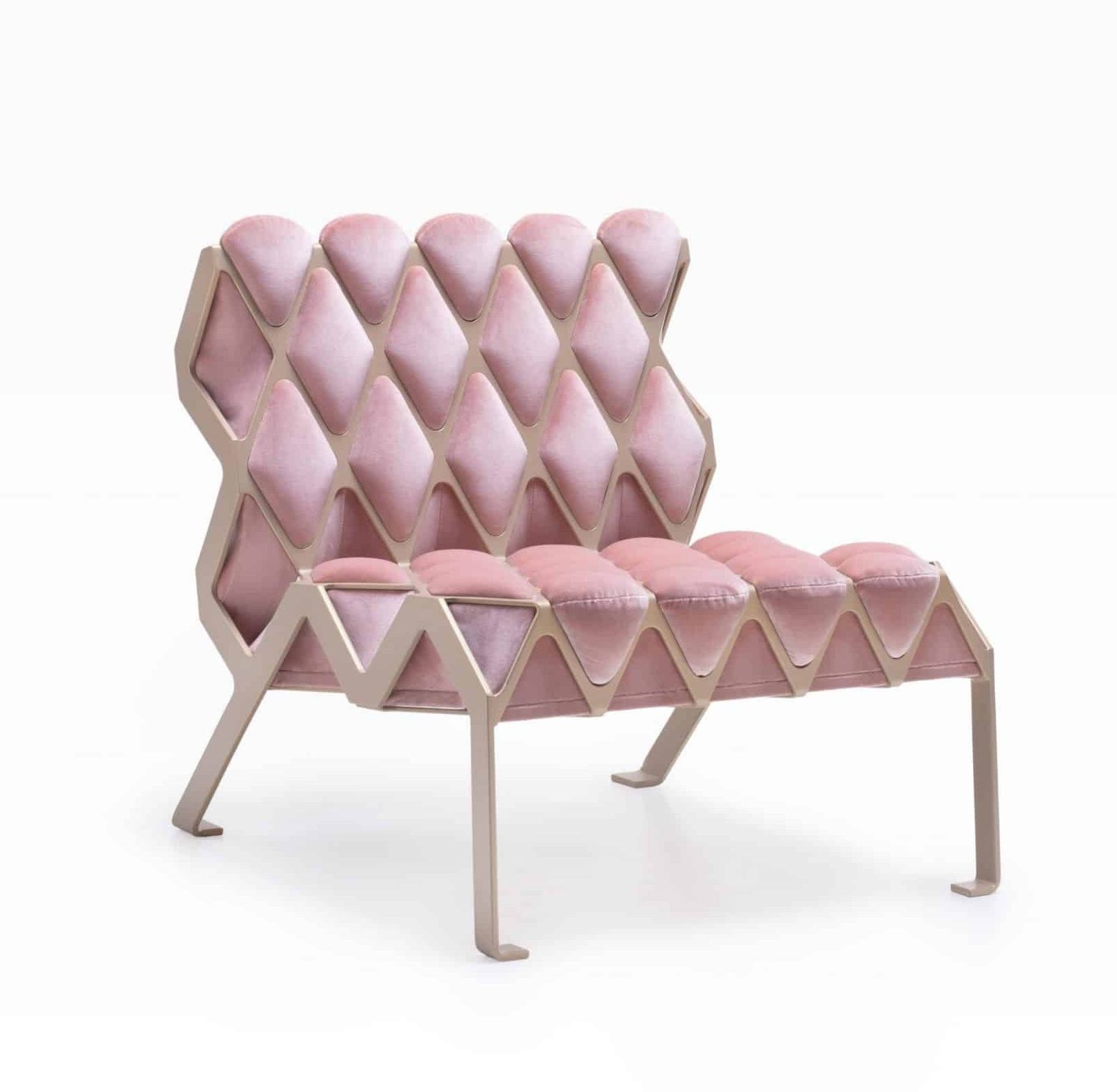 Tawla (édité par Plumbum)_Fauteuil Matrice Marie-Antoinette rose (2021)_71(L)x65(l)x85(h) cm_PrivateChoice2021©SamuelCortes - front