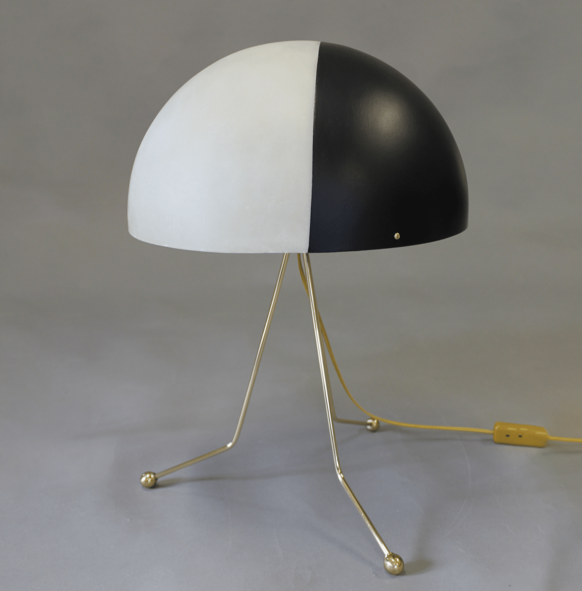 BINOME_Spoutnik-noir_SelectionPrivateChoice (2)